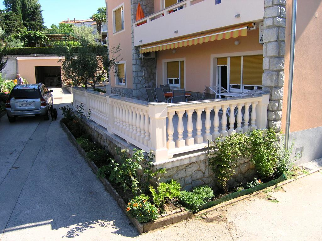 Apartment Julija Кърк Екстериор снимка