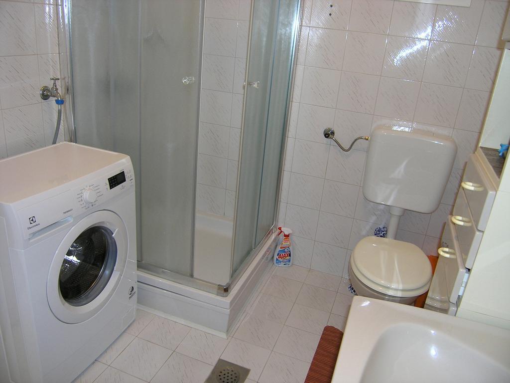 Apartment Julija Кърк Екстериор снимка